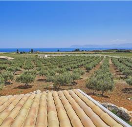 3 bedroom villa with pool near Scopollo, sleeps 6